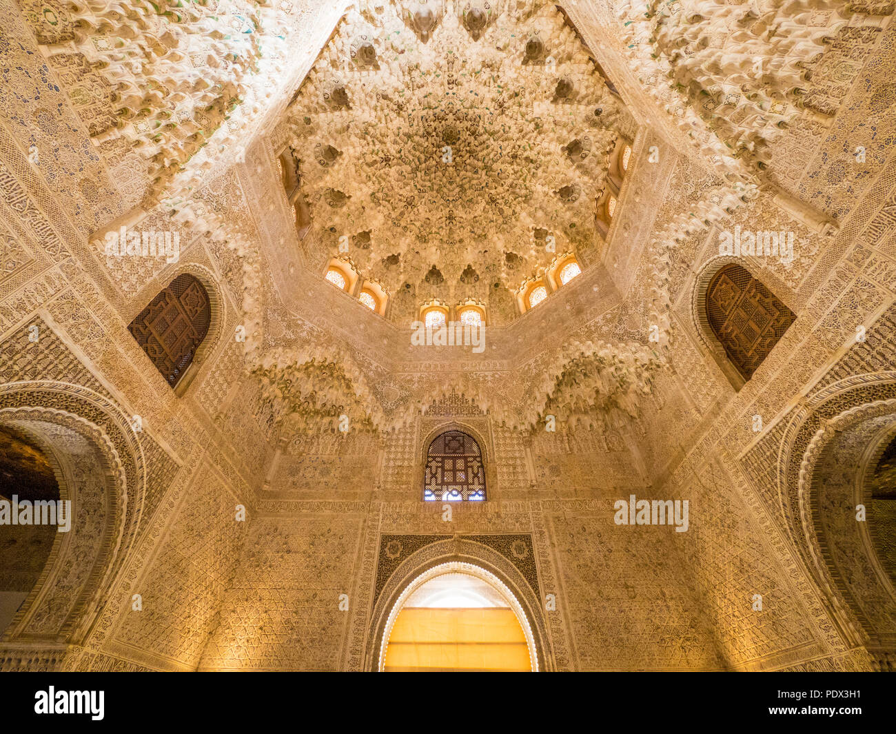 La bella architettura dettagli di Alhambra di Granada Spagna Foto Stock