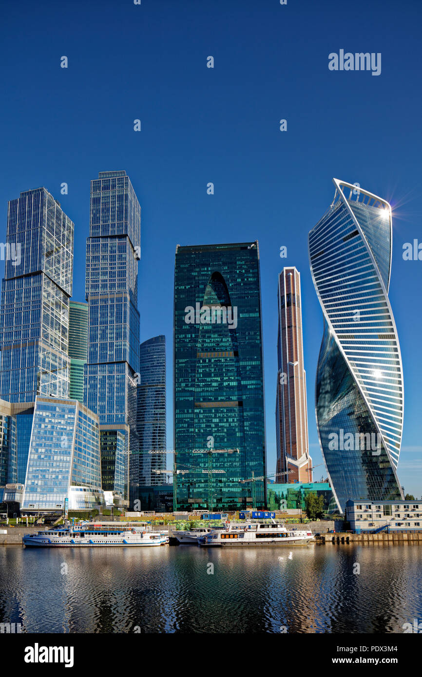 Alti edifici di Moscow International Business Center (MIBC), noto anche come "Città di Mosca". Mosca, Russia. Foto Stock