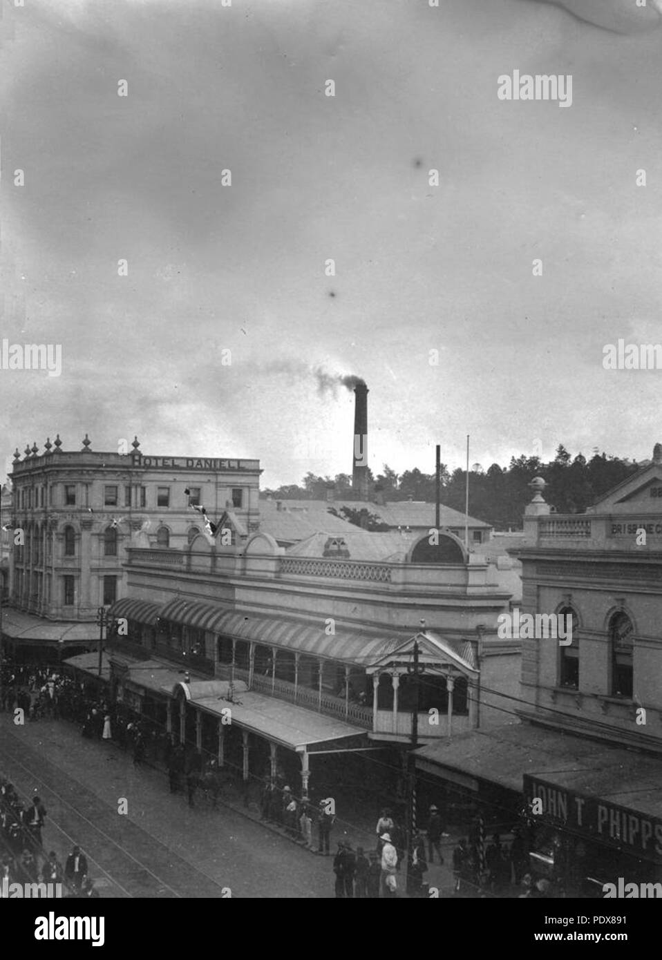 269 StateLibQld 1 53656 vista su George Street, Brisbane, 1912 Foto Stock