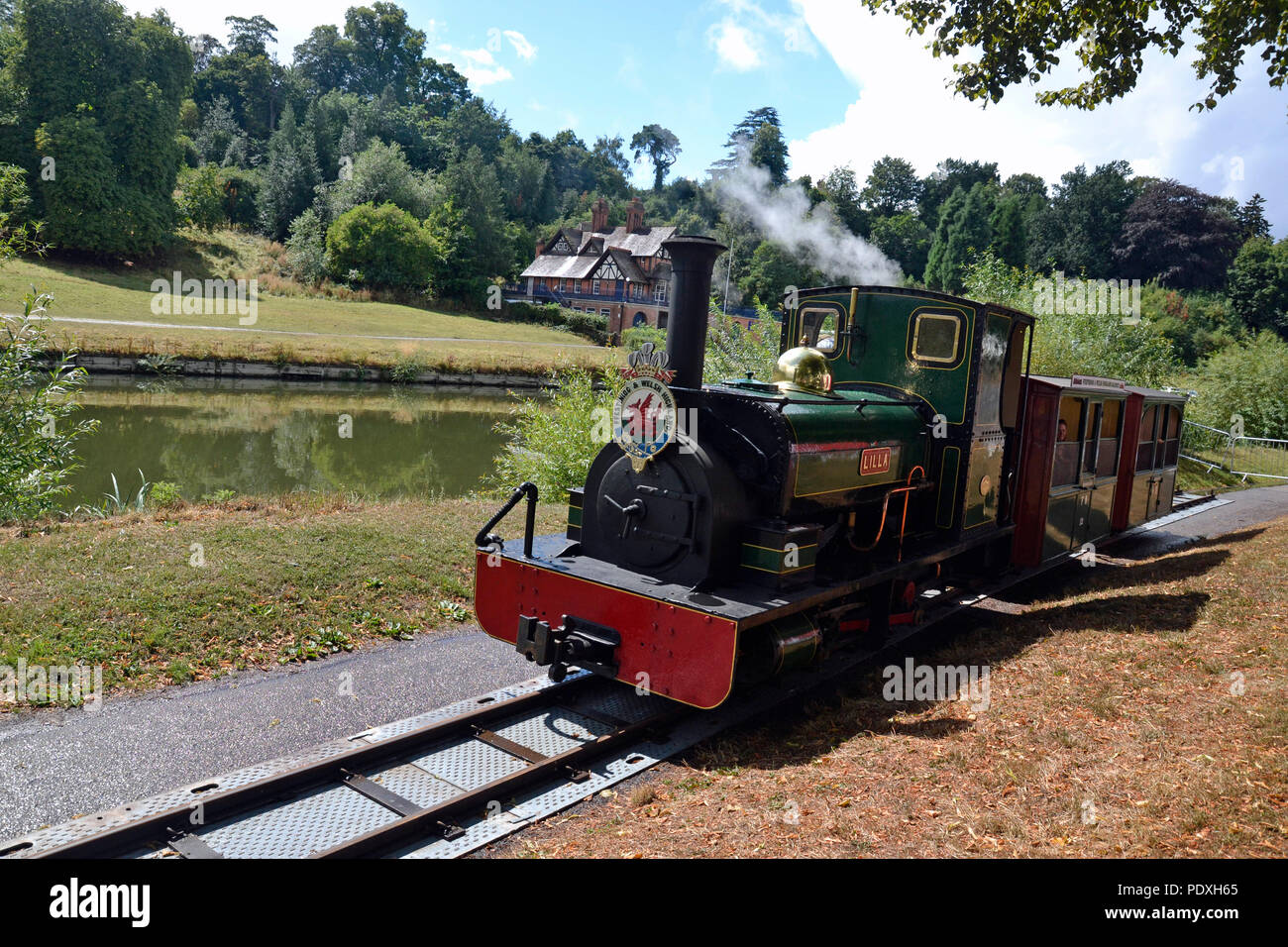 Treno a vapore da Ffestiniog e Welsh Highland Railway a Shrewsbury Flower Show Welsh railway presentante a flower show. corse gratuite Credito: Susie Kearley/Alamy Live News Foto Stock