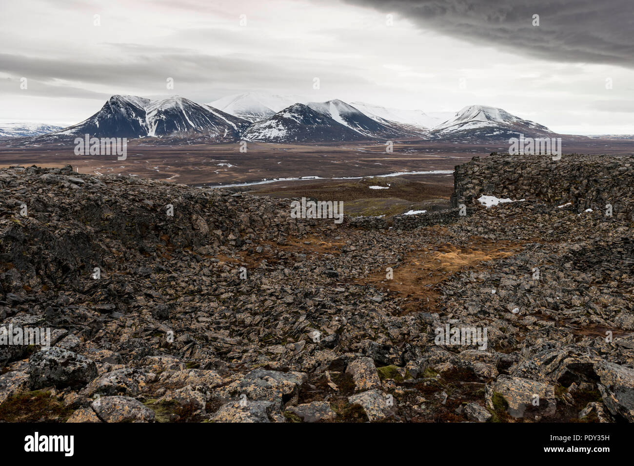 Vecchio rudere, fortezza di basalto Borgarvirki, Islanda Foto Stock