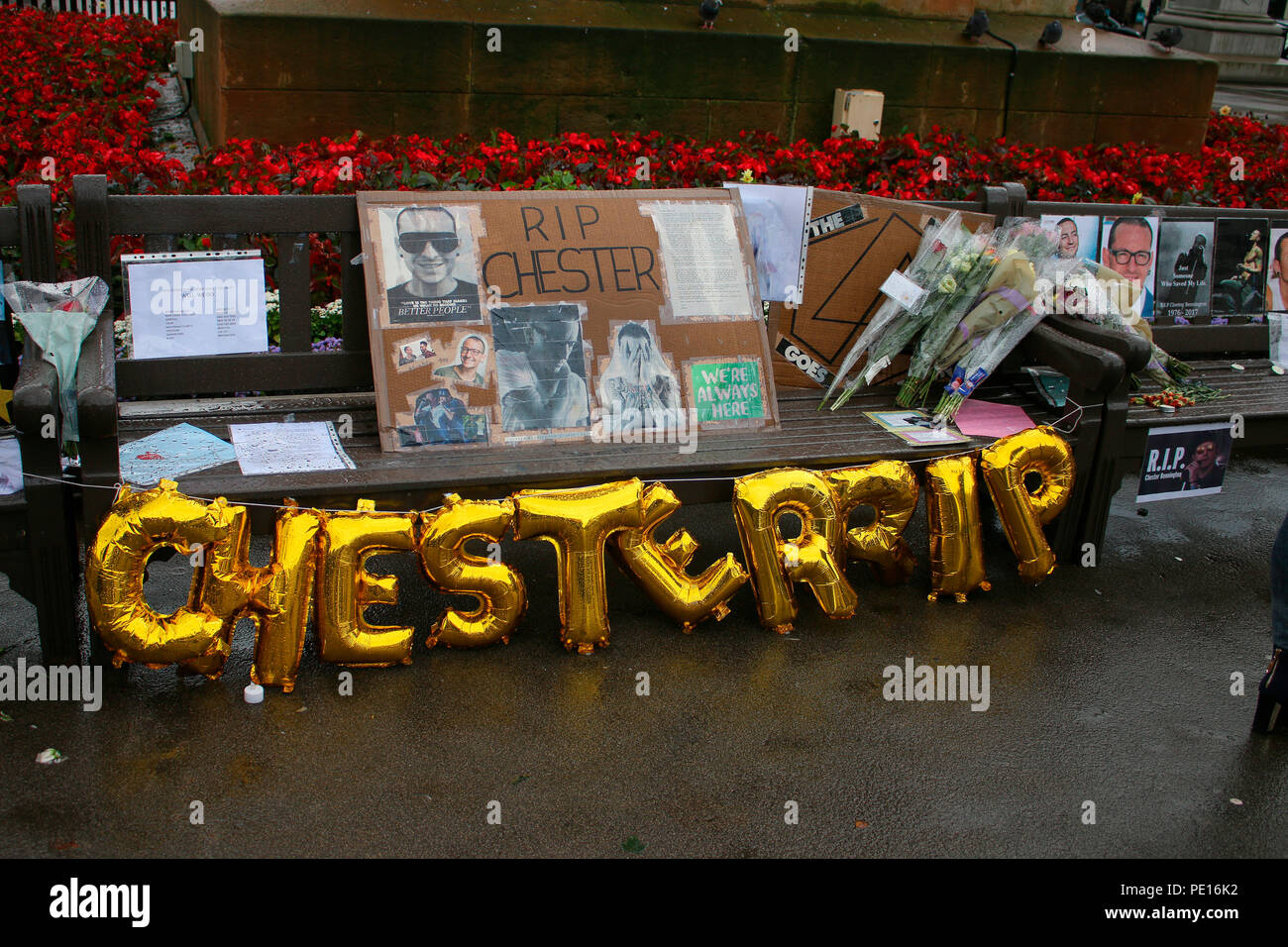 Gedenken an den verstorbenen Popstar Chester Bennington (Linkin Park), Glasgow, Schottland/ Scozia. Foto Stock