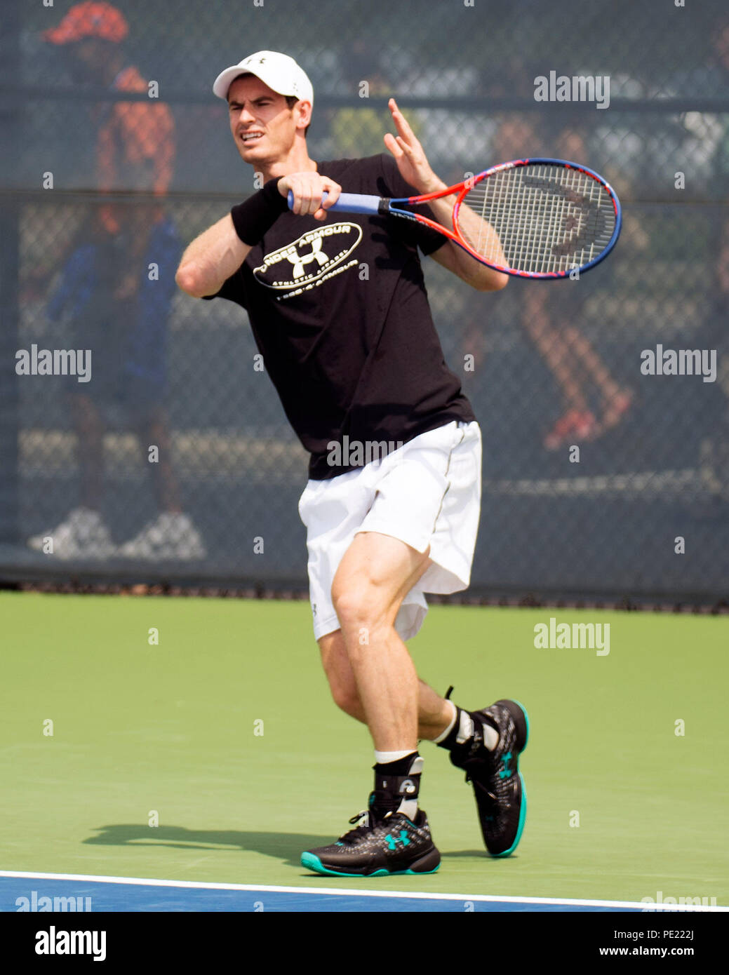 Ohio, USA, 11 agosto 2018: Andy Murray pratiche contro Kei Nishikori al sud occidentali in aperto Mason, Ohio, Stati Uniti d'America. Brent Clark/Alamy Live News Foto Stock