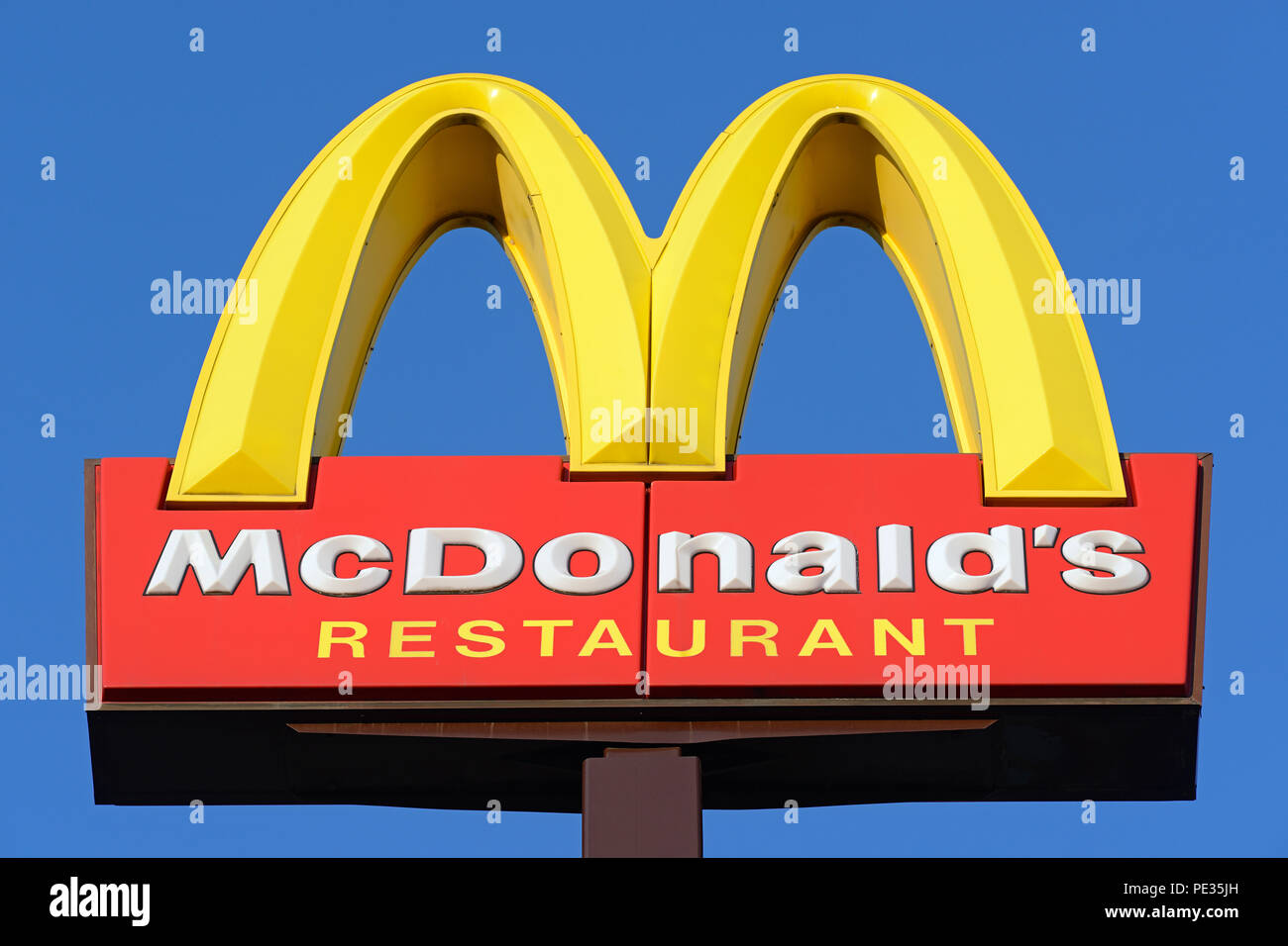 Segno di McDonalds Foto Stock