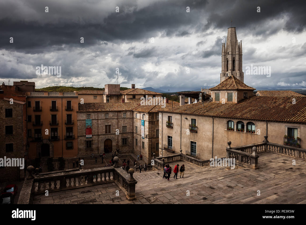 Centro storico della città di Girona in Catalogna, Spagna, scalinata della Cattedrale e piazza (Plaça de la Catedral), Gioco di troni location del film Foto Stock