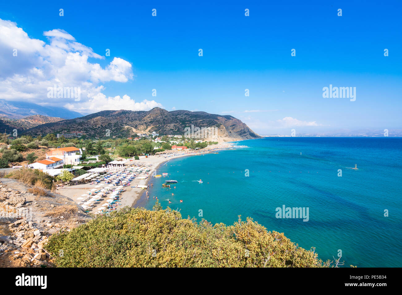 La spiaggia di Agia Galini al sud di Creta, Grecia Foto Stock