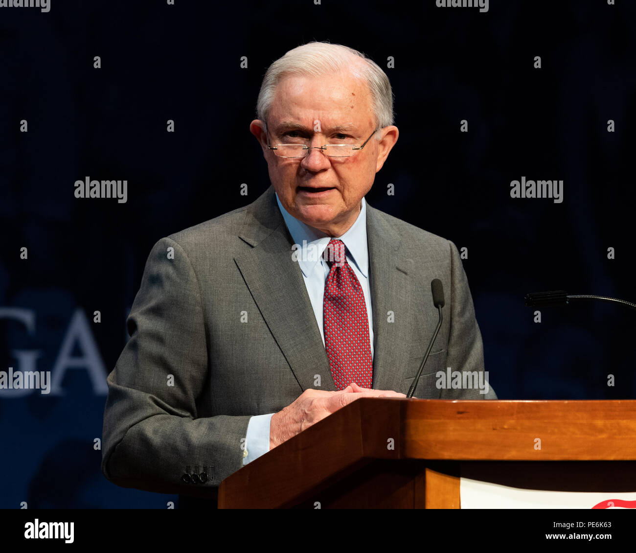 Jeff sessioni, procuratore generale degli Stati Uniti, parlando al punto di svolta di Alta Scuola di Leadership nel vertice di Washington, DC sulla luglio 24, 2018 Foto Stock