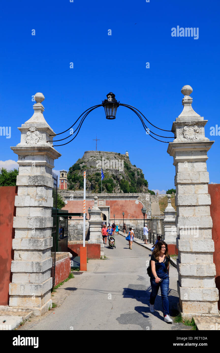 Ingresso della vecchia fortezza, Corfù Corfù, Grecia, Europa Foto Stock