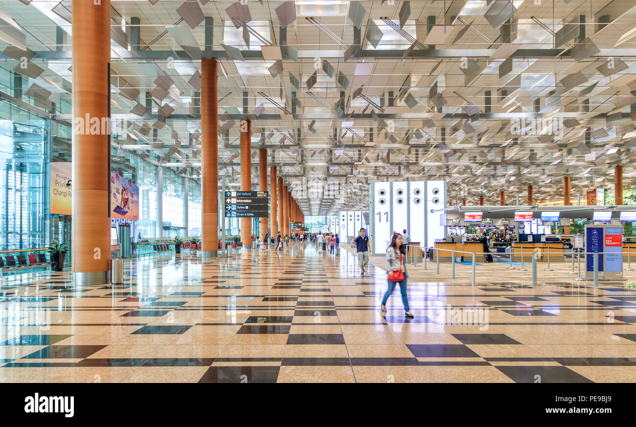 Singapore - Julty 15, 2018: Dentro l'Aeroporto Changi di Singapore Foto Stock