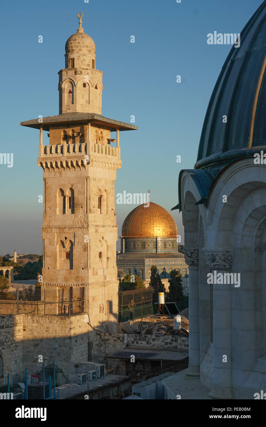 Una vista della Cupola della roccia nella Città Vecchia di Gerusalemme. Da una serie di foto di viaggio presi in Gerusalemme e nelle aree vicine. Data foto: Lunedì, J Foto Stock