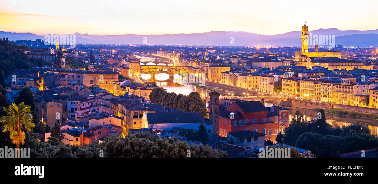Firenze paesaggio panoramico vista serale, Regione Toscana Italia Foto Stock