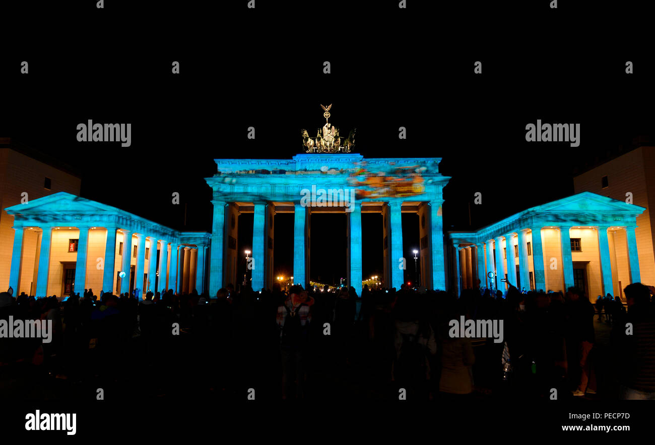 Festival delle Luci, Brandenburger Tor, Pariser Platz, nel quartiere Mitte di Berlino, Deutschland Foto Stock