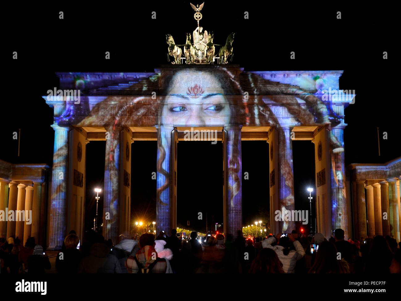 Festival delle Luci, Brandenburger Tor, Pariser Platz, nel quartiere Mitte di Berlino, Deutschland Foto Stock
