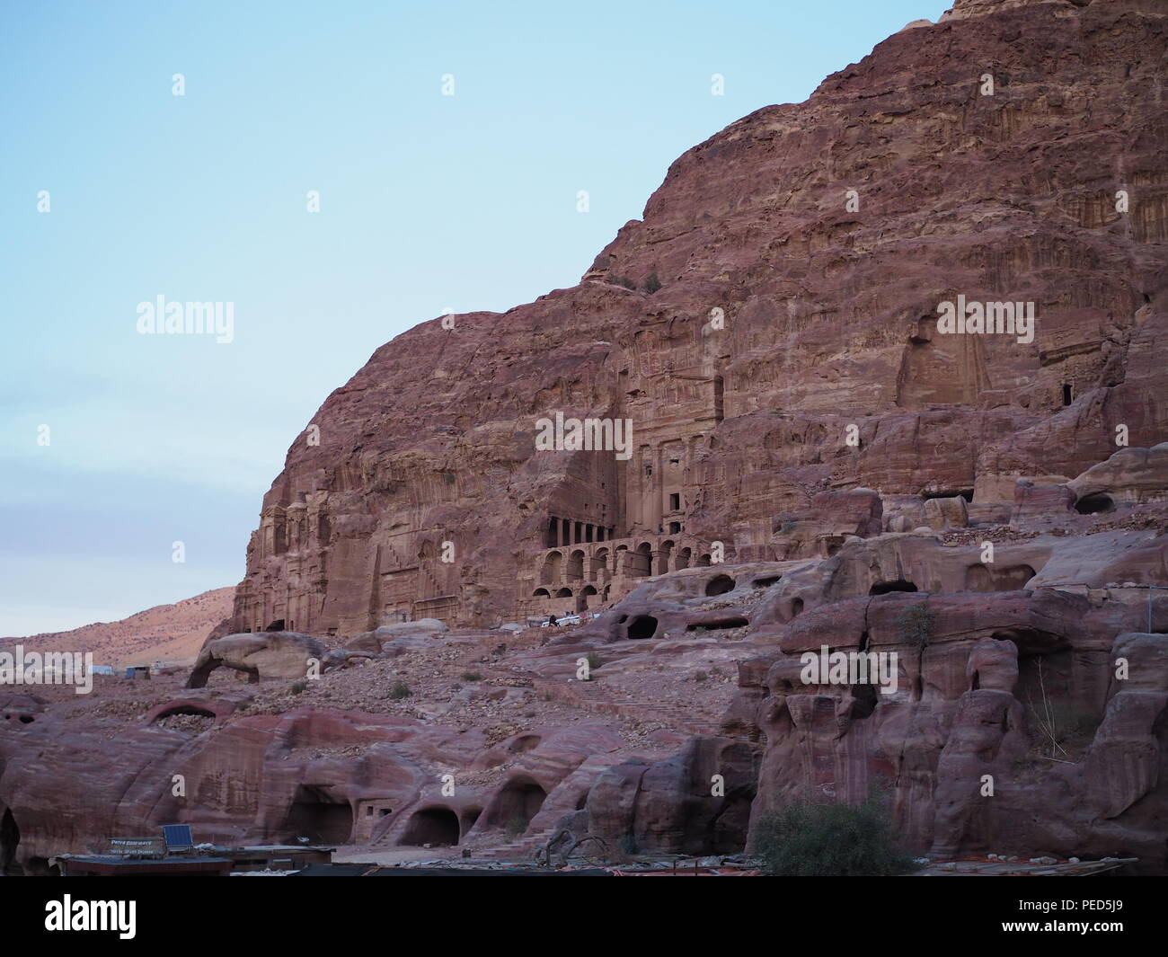 Tomba di URN, Petra, Giordania Foto Stock