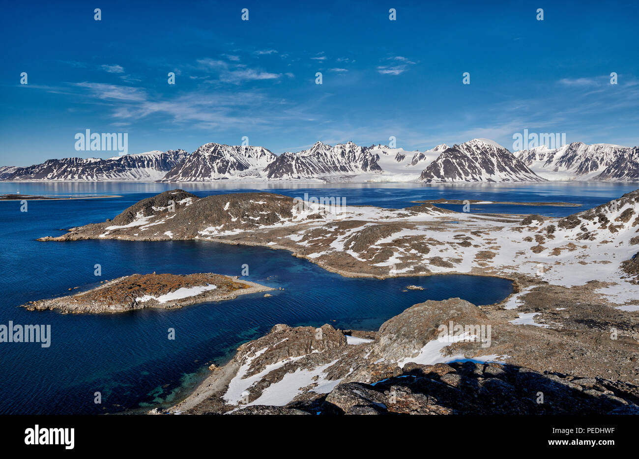 Arctic panorama visto da Virgohamna, Svalbard o Spitsbergen, Europa Foto Stock