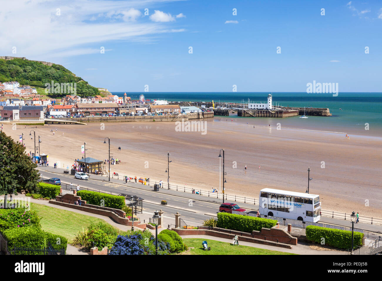 Scarborough South Bay e il lungomare di Scarborough Scarborough Regno Unito scarborough beach yorkshire North Yorkshire Scarborough Regno unito Gb Inghilterra europa Foto Stock