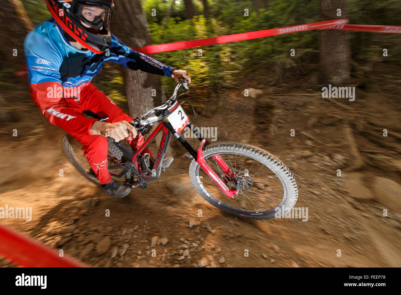 Samuel Blenkinsop (NZL) racing per il terzo posto al Crankworx Garbanzo DH evento, Whistler, BC, Canada. Agosto 14, 2018. Foto Stock