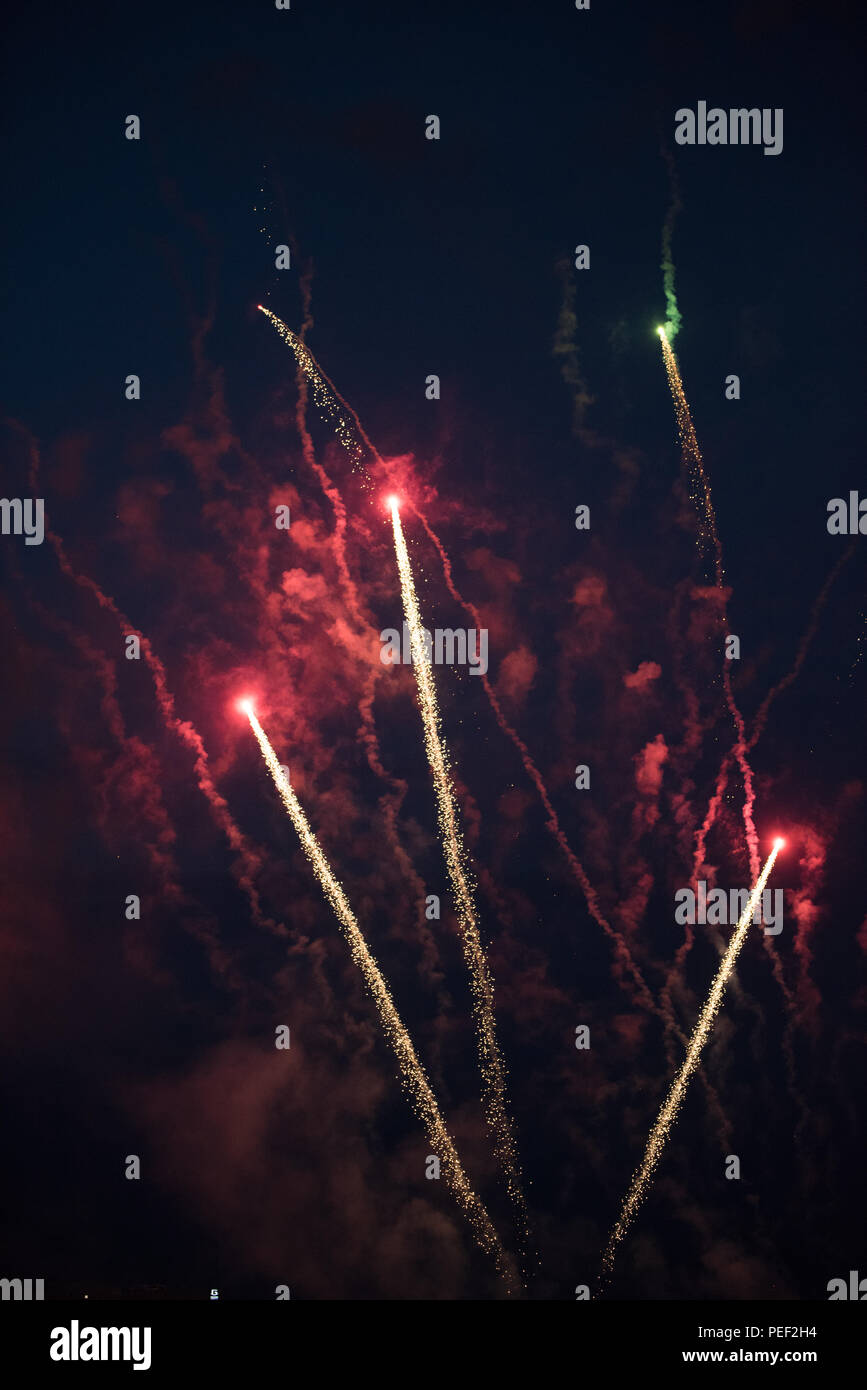 Multicolor celebrazione di fuochi d'artificio Foto Stock