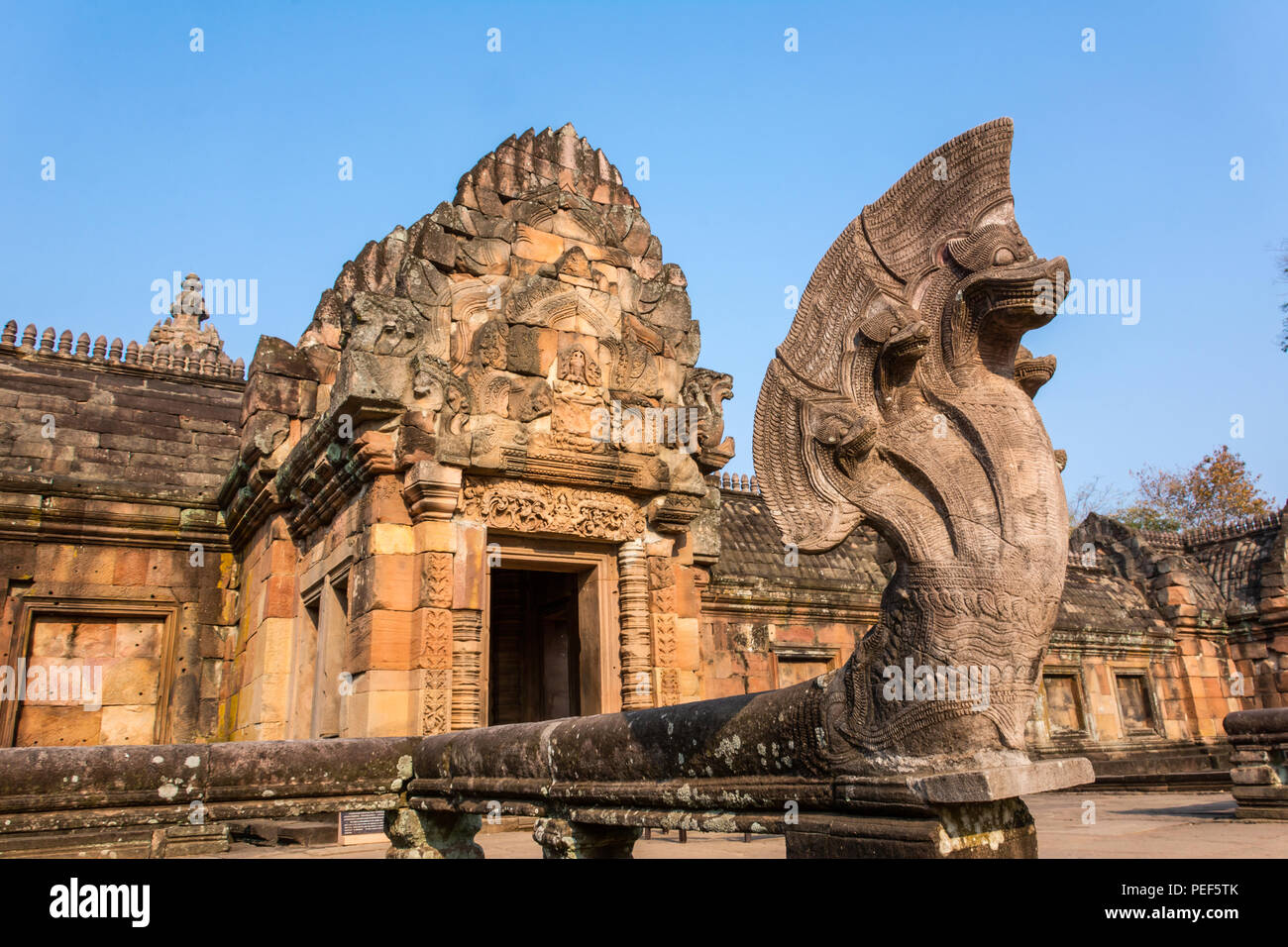 Naga a Prasat Hin di Phnom Rung Historical Park, Buriram Thailandia Foto Stock