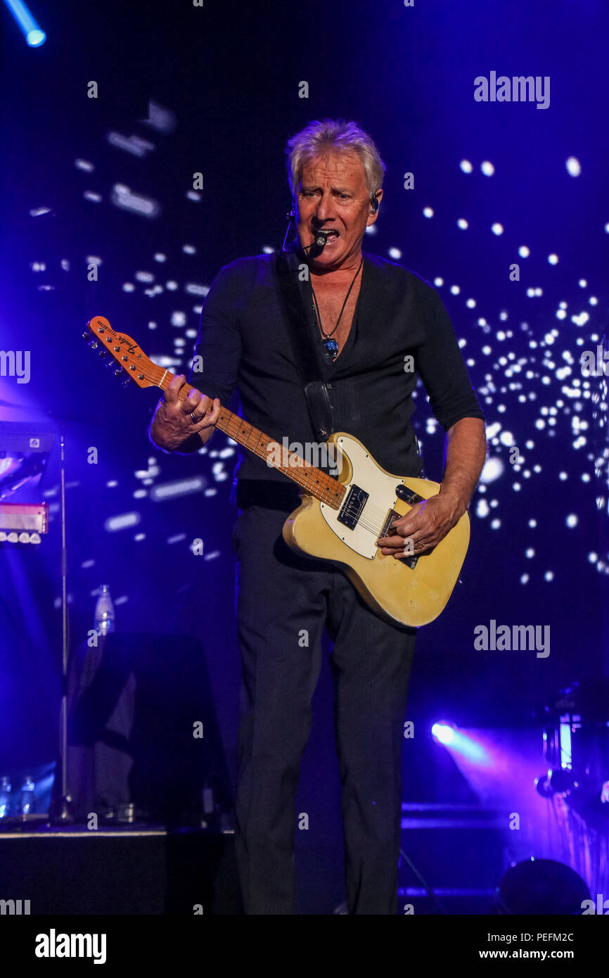Graham Russell di Air Supply si esibisce al FEQ Foto Stock