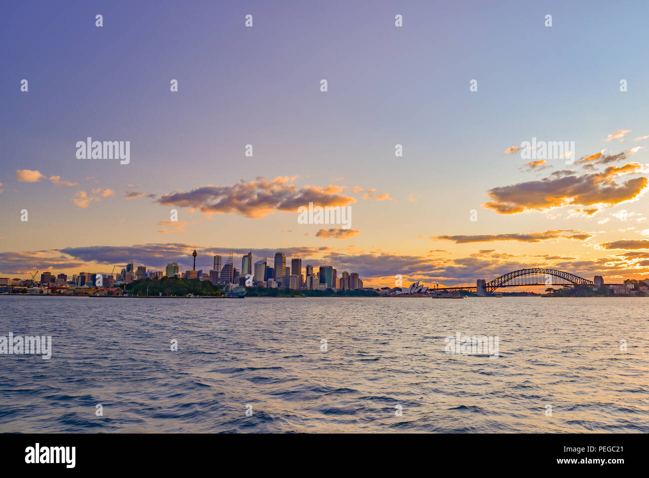 Paesaggio di Sydney CBD al tramonto Foto Stock