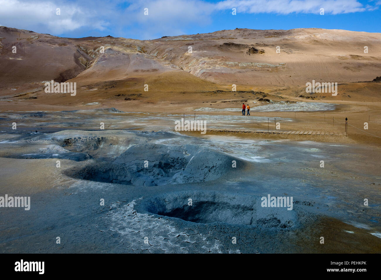 Hverarond o Namaskard, un'area vulcanica adiacente al percorso 1 in prossimità del Lago Myvatn, Islanda Foto Stock