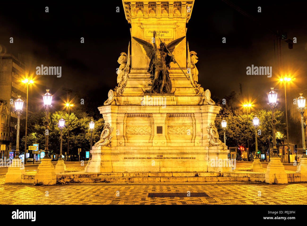 Monumento a restauratori a piazza Restauradores a Lisbona, Portogallo Foto Stock