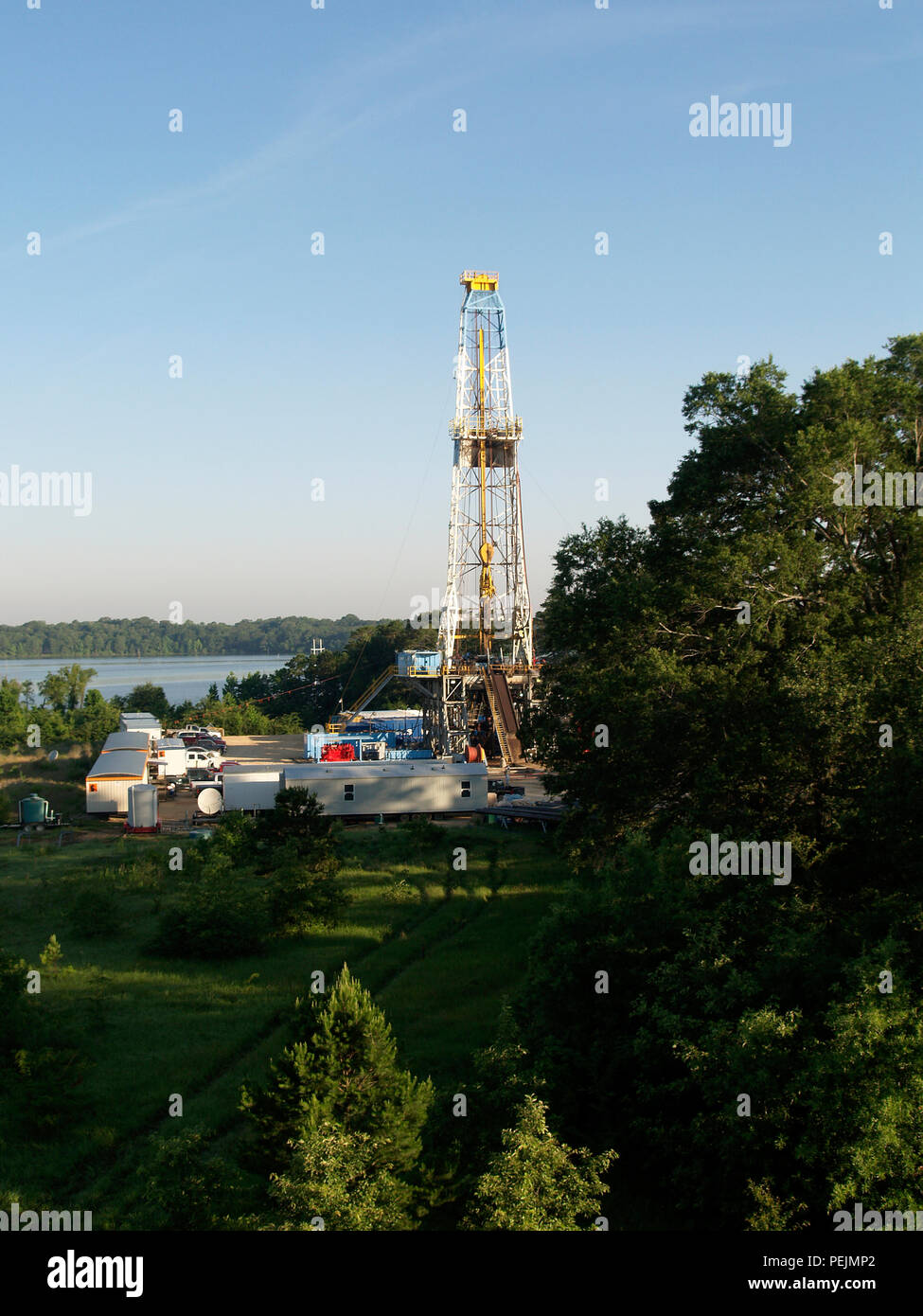 Drill baby drill, Texas perforazione aumentata con una nuova tecnologia di alta la frattura di pozzi e forature orizzontali. Foto Stock
