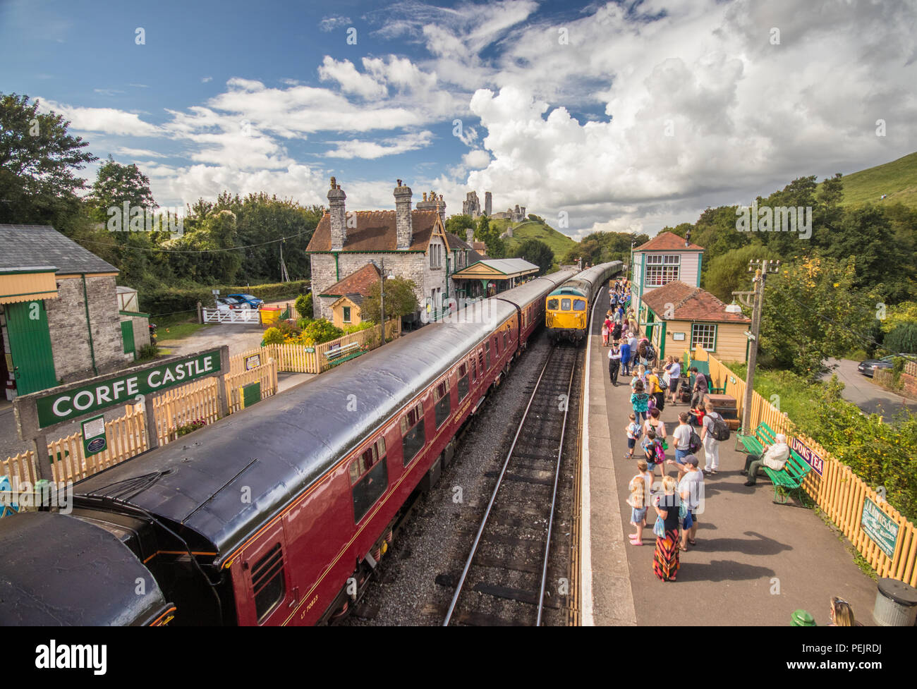 Corfe Castle stazione ferroviaria, Swanage Railway, vicino a Wareham Dorset, Regno Unito Foto Stock