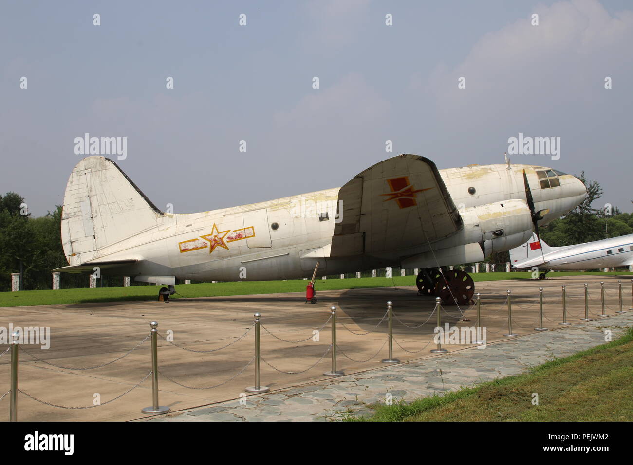 Curtiss C-46 sul display a Civil Aviation Museum, Pechino, Cina Foto Stock