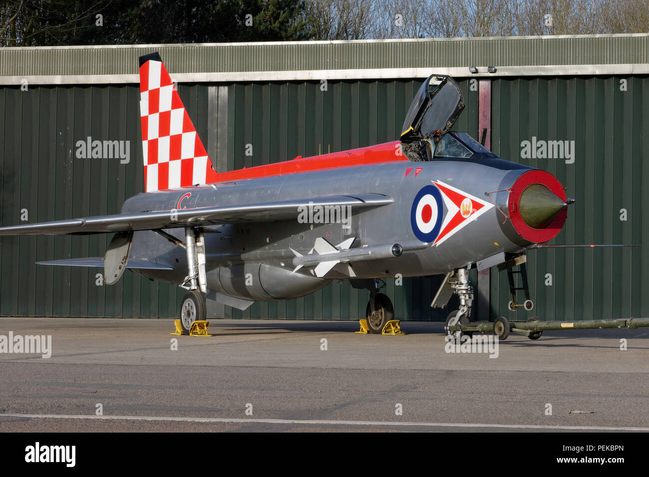 English Electric Lightning F3 di RAF 56 Squadron iscrizioni Foto Stock