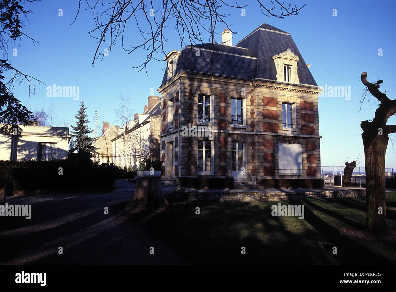 AJAXNETPHOTO. PONTOISE, Francia. - PISSARRO MUSEUM - CASA E STUDIO museo del pittore impressionista e artista Camille Pissarro. Foto:JONATHAN EASTLAND/AJAX REF:891159 Foto Stock