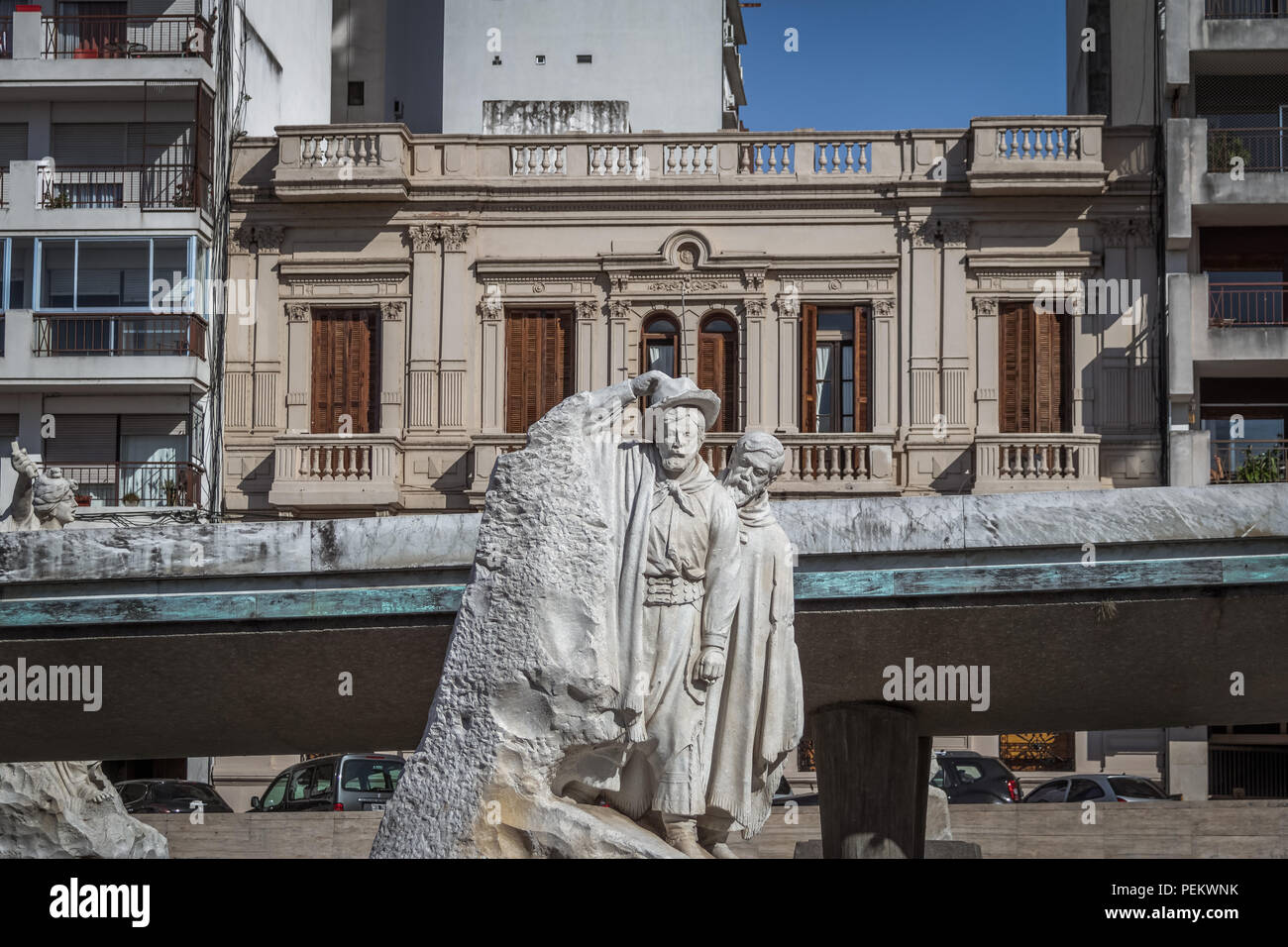 Lola Mora scultura El Pueblo a bandiera nazionale Memorial (Monumento Nacional a la Bandera) - Rosario, Santa Fe, Argentina Foto Stock