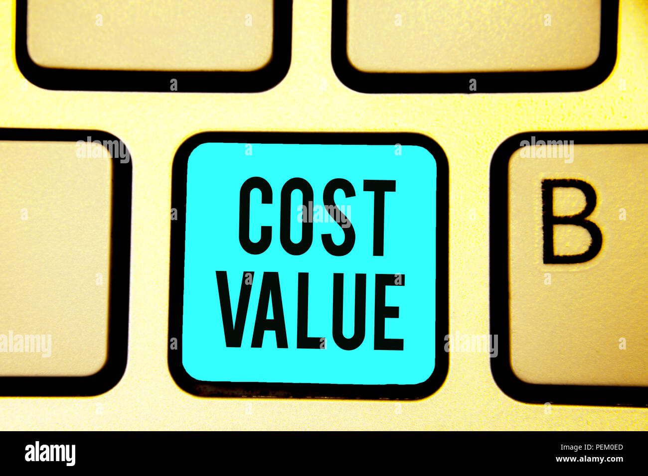 Conceptual la scrittura a mano che mostra il valore di costo. Business ...