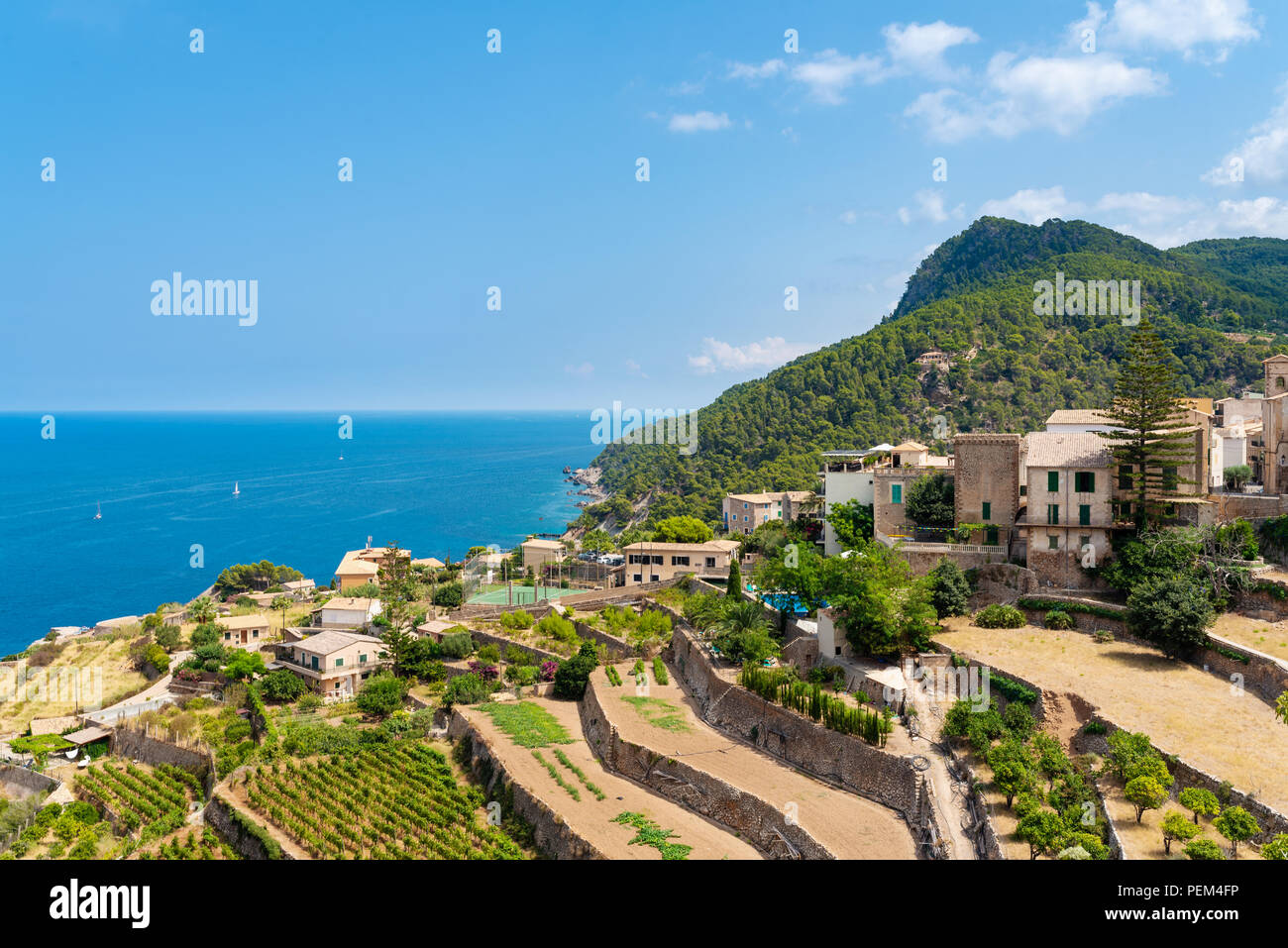 Villaggio di Banyalbufar sull isola delle Baleari di Maiorca Foto Stock