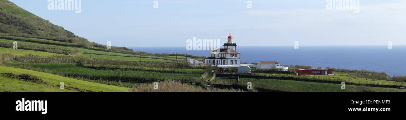 Paesaggio Ferraria con faro, Sao Miguel, Azzorre, Portogallo Foto Stock