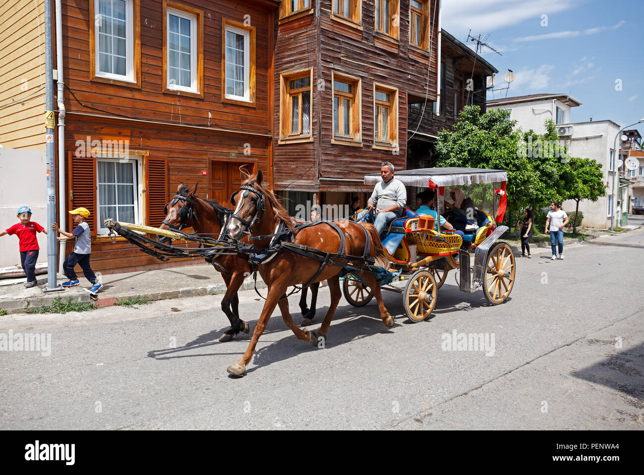 ISTANBUL - Luglio 17, 2017 : Passeggiate a cavallo presso la principessa isole Foto Stock