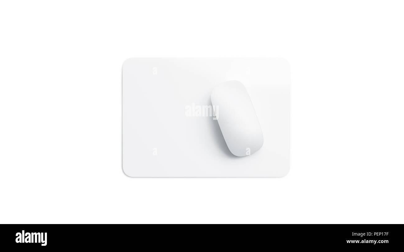 Vuoto quadrato bianco mouse pad mock up top view, isolato, rendering 3d.  Tappetino di vuoto con il mouse del computer mockup. Cancellare pc mousepad  rug per design presentazione Foto stock - Alamy