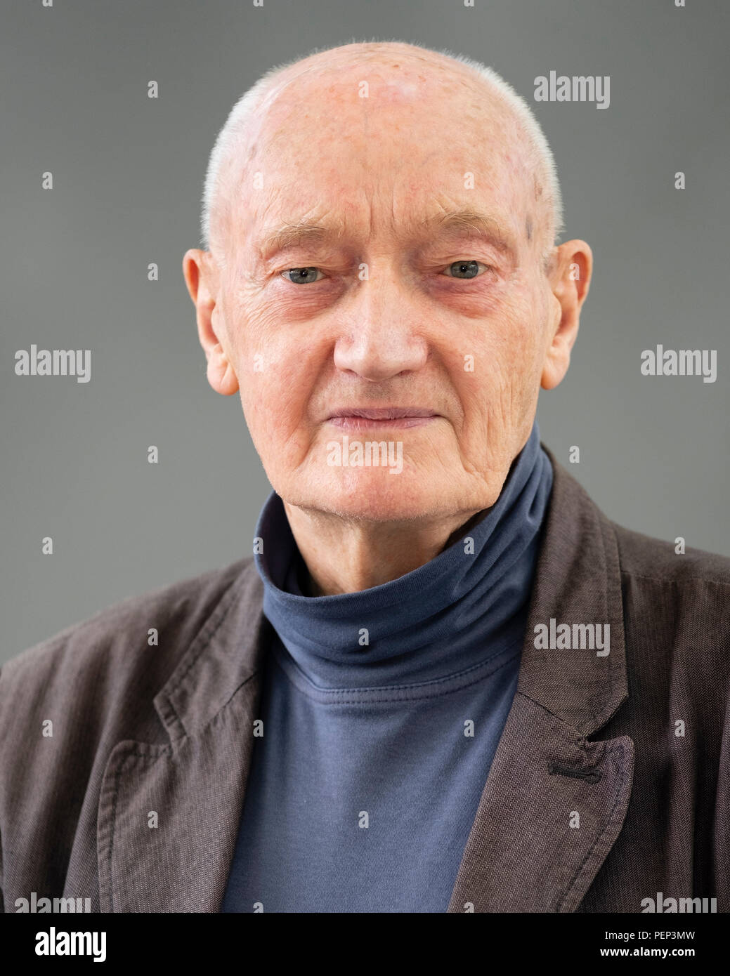 Edimburgo, Scozia, Regno Unito; 16 Agosto, 2018. Nella foto; Richard Holloway, FRSE è uno scrittore scozzese, emittente e chierico. Egli fu Vescovo di Edimburgo dal 1986 al 2000 e Primus della Chiesa Episcopale Scozzese dal 1992 al 2000. Il suo libro "L'attesa per l'ultimo bus' è una riflessione sul sipario finale di mortalità che tutti dobbiamo affrontare. Foto Stock