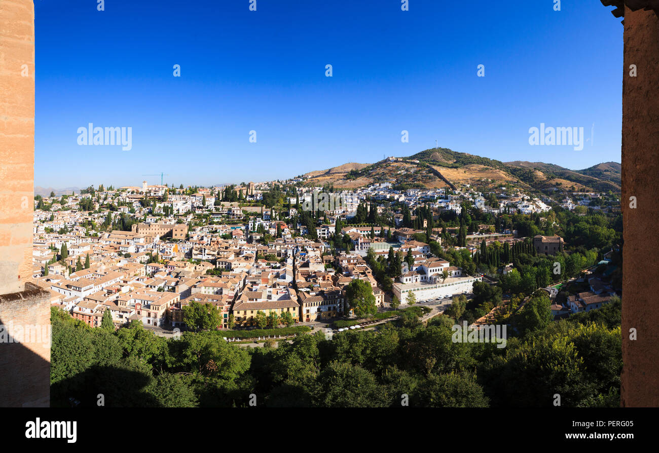 Vista panoramica di Granada dal palazzo dell'Alhambra di Granada Spagna Foto Stock