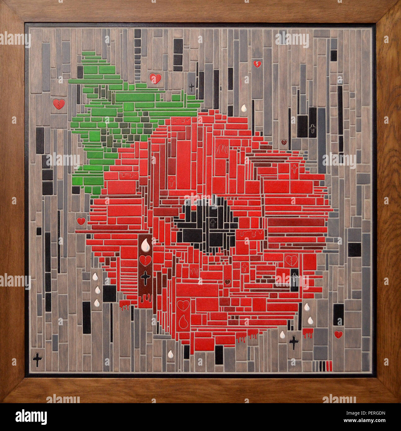 "100 anni' - questo mosaico di legno compensato rappresenta un centinaio di anni dopo la fine della grande guerra (la guerra per porre fine a tutte le guerre). Foto Stock