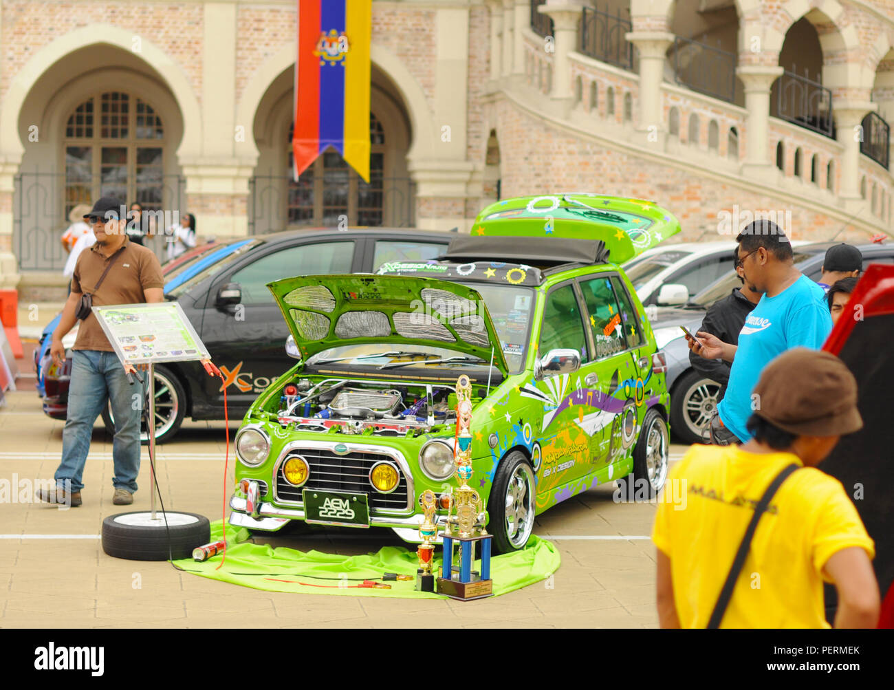 Funny verde auto su autoshow a Kuala Lumpur Foto Stock