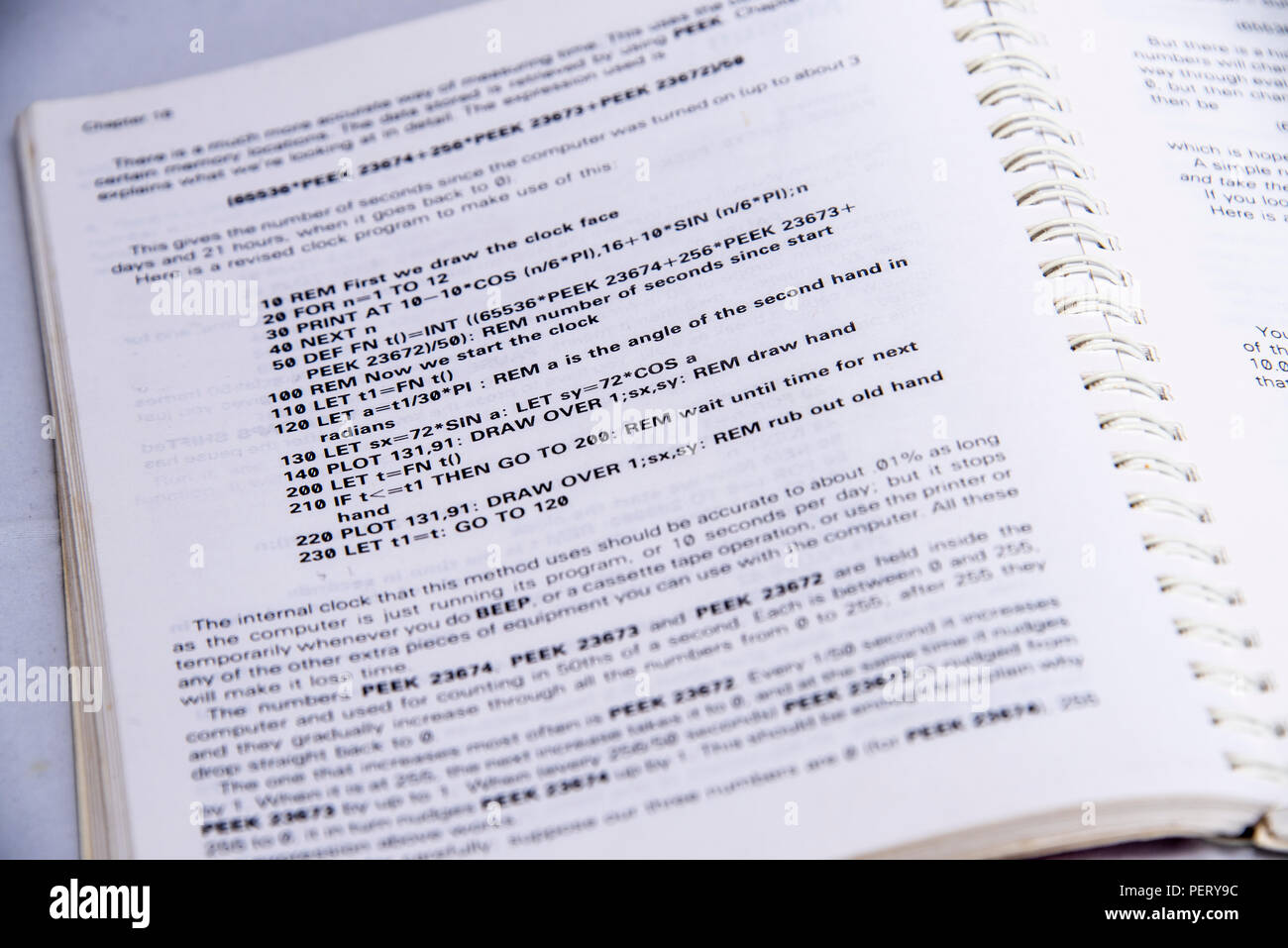 Pagina del codice di programmazione del Sinclair Spectrum di programmazione manuale Foto Stock