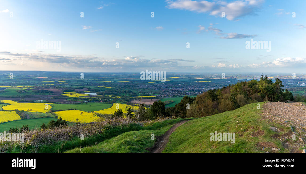 Vista dalla Wrekin, vicino a Telford, Shropshire, Inghilterra, Regno Unito - guardando verso nord in direzione di Wellington Foto Stock