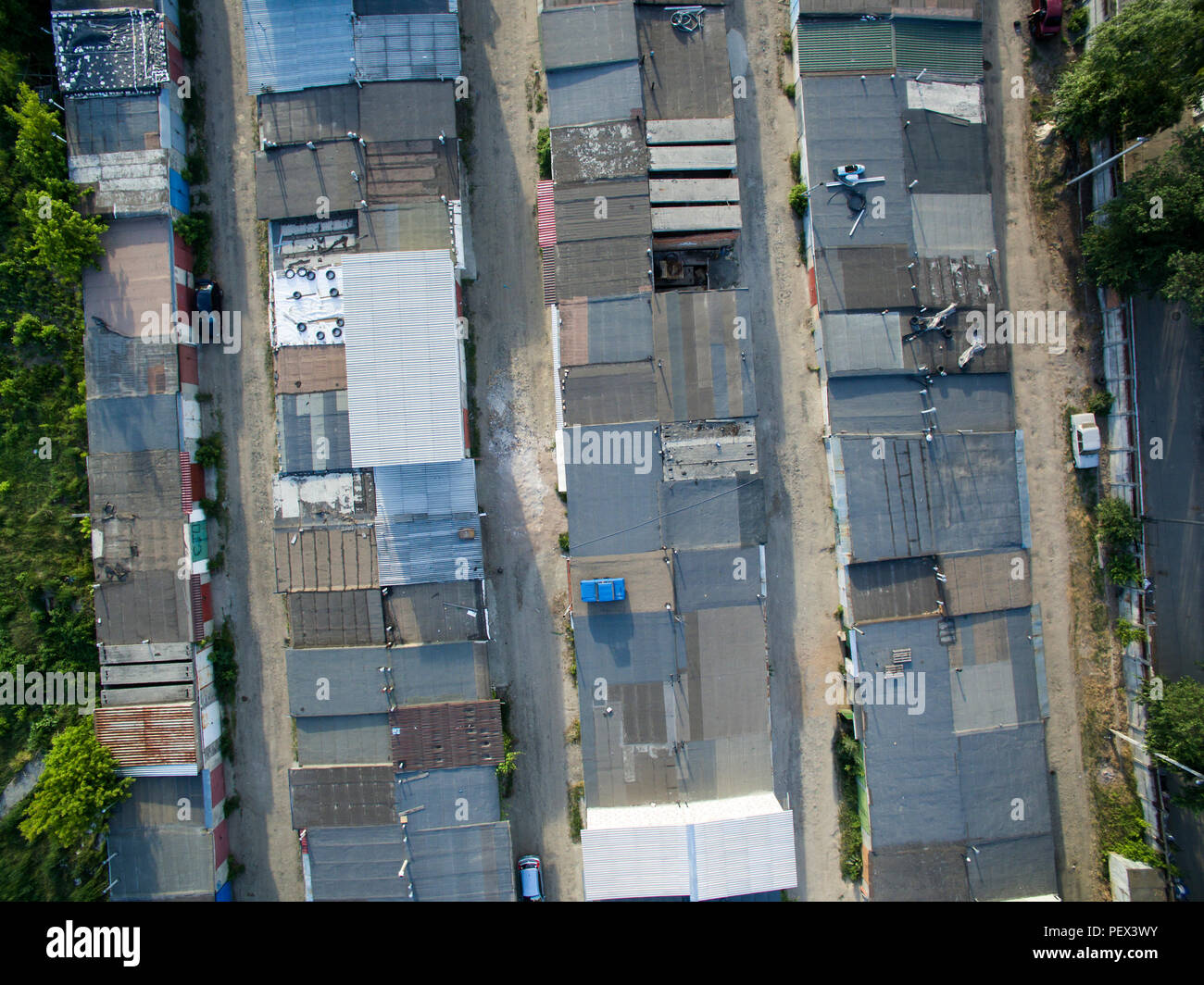 Il tetto del garage, vista dall'alto Foto Stock