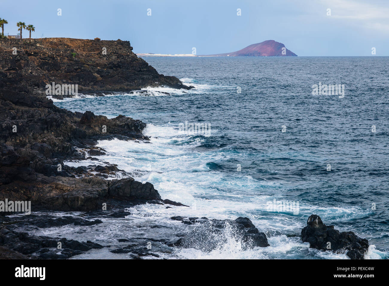 Scenic seascape di Tenerife, Isole canarie, Spagna. Sfondo di viaggio. Vacanze Estate concetto. Foto Stock