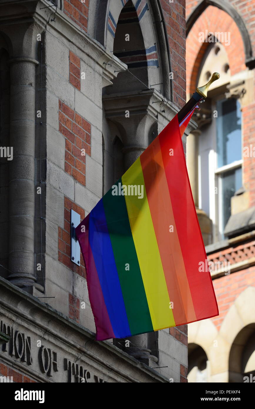 Bandiera Arcobaleno LGBTQ+ 90x150 Cm In Poliestere Con Occhielli In Ottone
