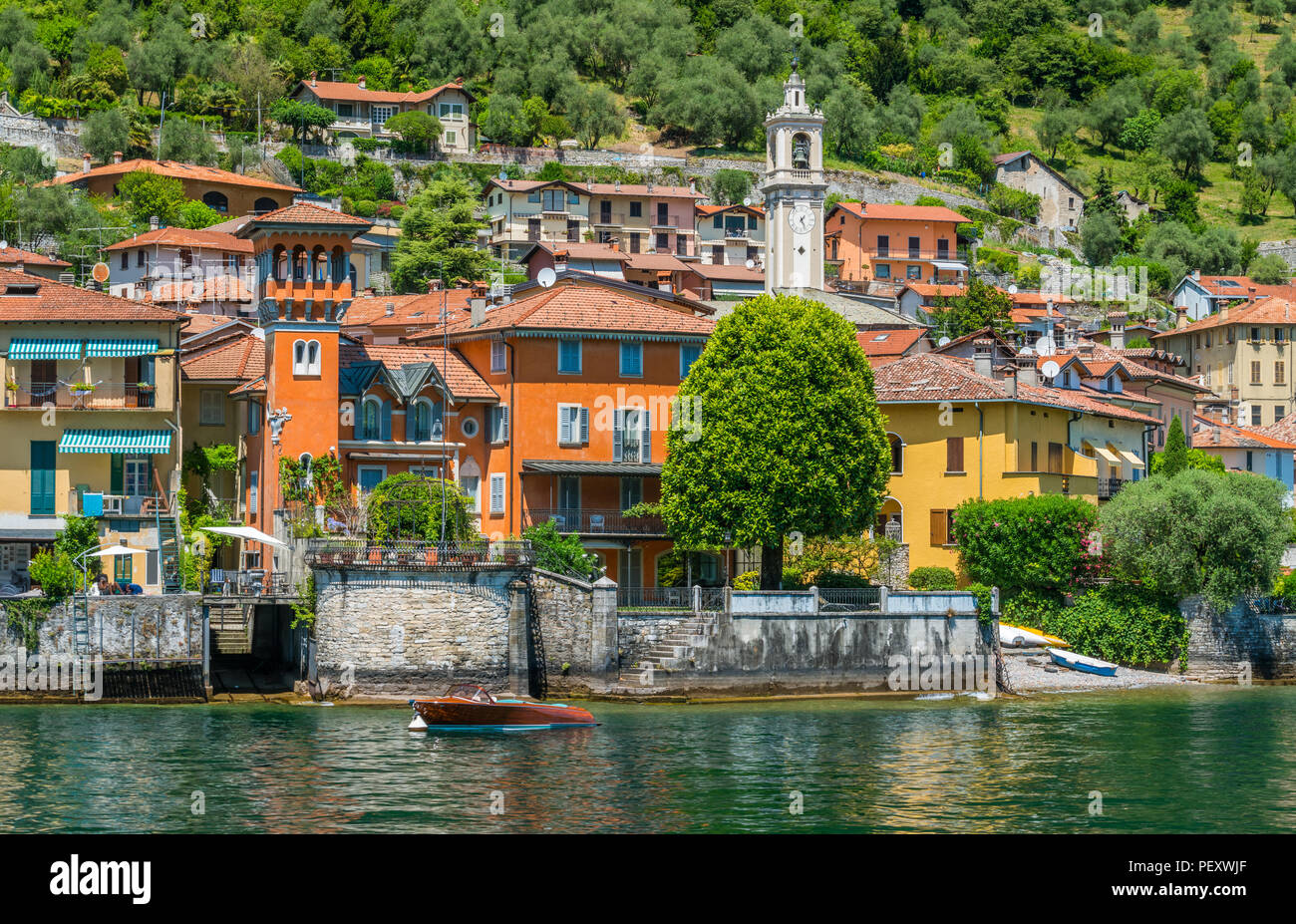 Scenic vista in Sala Comacina, villaggio sul lago di Como, Lombardia, Italia. Foto Stock