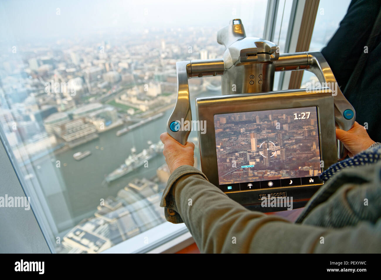 Vista dalla SHARD TOWER BRIDGE LONDON REGNO UNITO Foto Stock