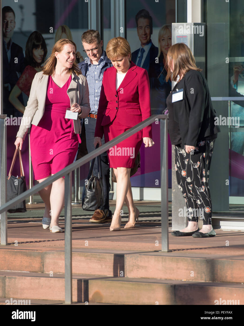 Nicola lo storione visto alla BBC Scozia per un'intervista con Glen Campbell's live show, "Chiedete al vostro Leader". Glasgow, Scozia - 2 giugno 2017 Foto Stock